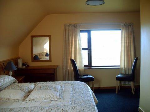 Decourcey'S Hazelbrook Farmhouse B&B Cleggan Eksteriør bilde